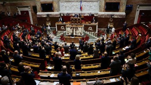 Euthanasie en France: des voix de l’Église dénoncent le projet de loi 