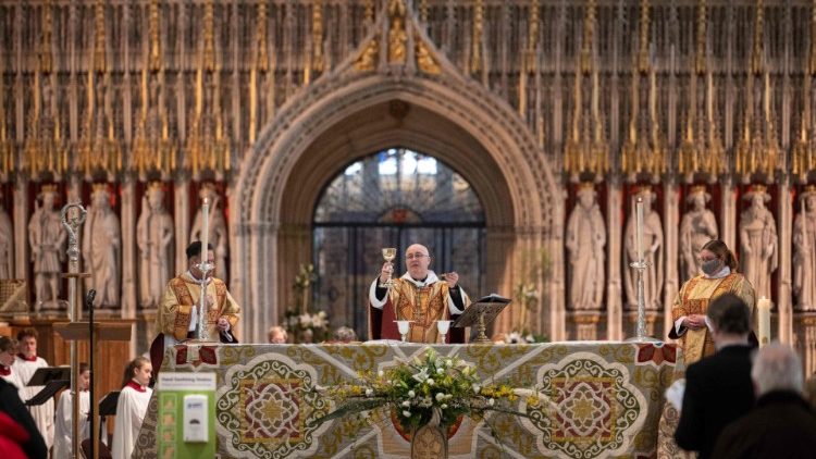 Anglikanische Eucharistiefeier am Ostersonntag in der Kathedrale von York