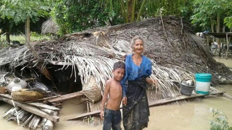 Inundações devastadoras entre a Indonésia e Timor Leste