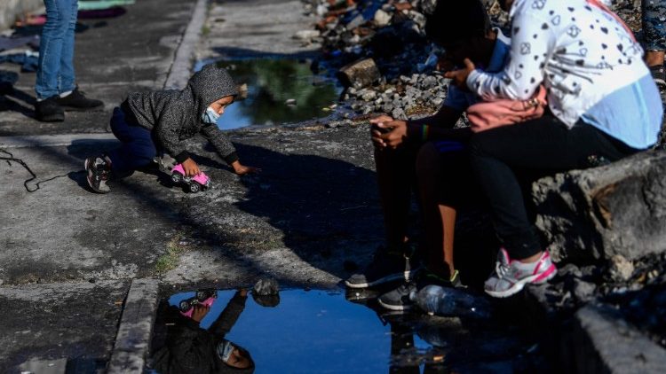 La pandemia en México ha incrementado la pobreza y la violencia.