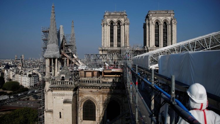 Notre Dame de Paris, deux ans après l'incendie. 