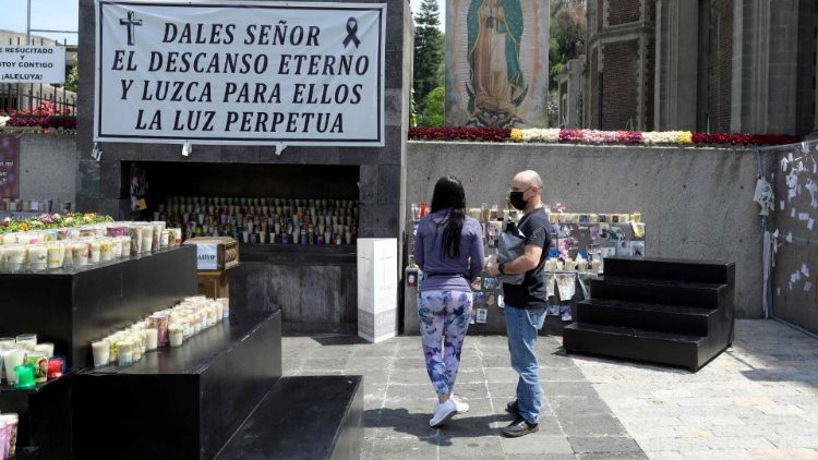 Au sanctuaire de Notre-Dame de Guadalupe, un mémorial dédié aux victimes du Covid-19 a été installé