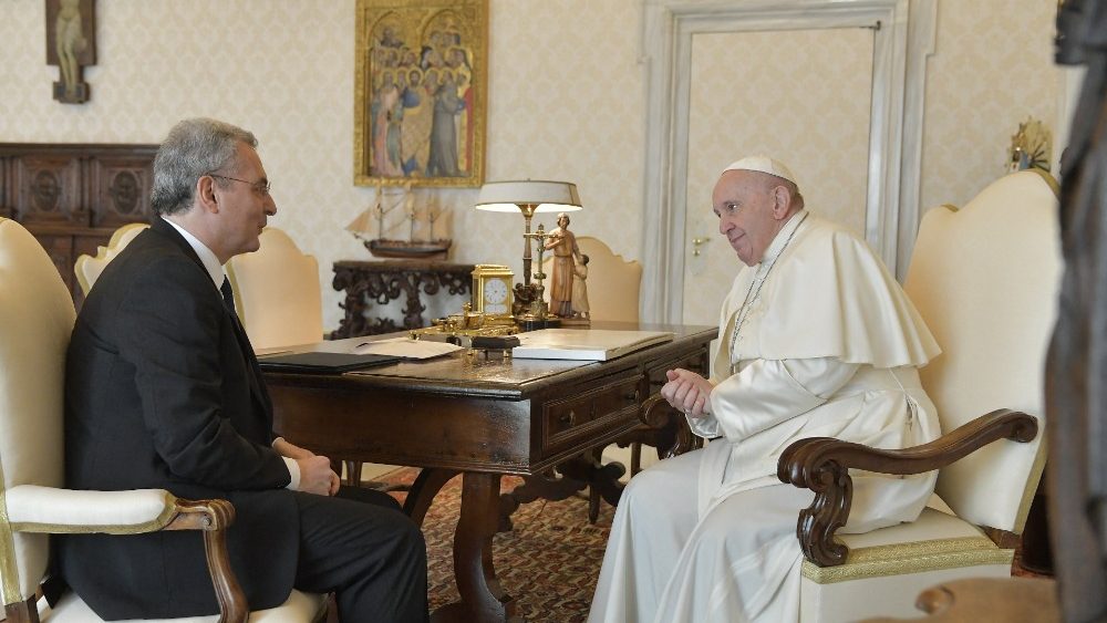 Marco Impagliazzo, Presidente de San Egidio en coloquio con el Papa el pasado 19 de abril de 2021.
