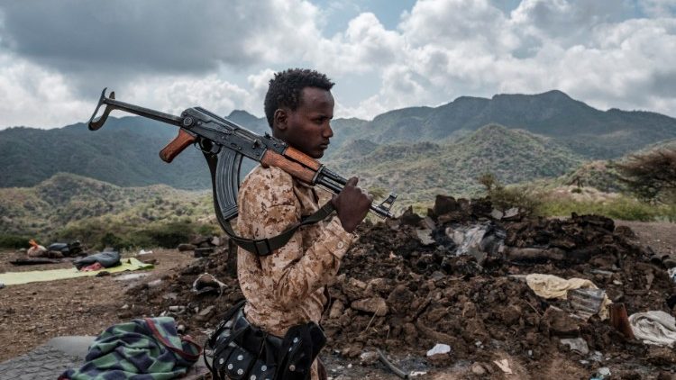 Conflito na Etiópia: os rebeldes anti-governamentais estão chegando na capital Adis Abeba