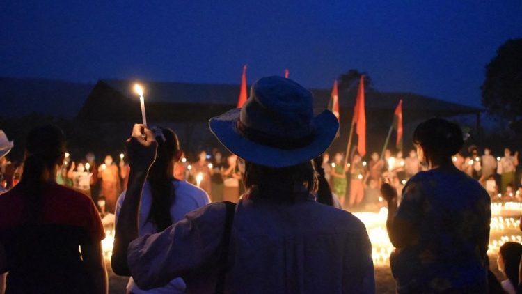Ljusdemonstration i Myanmar 
