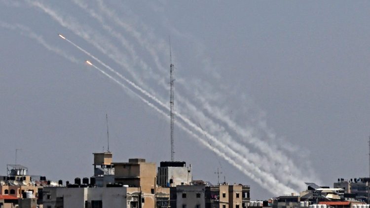 Iš Gazos leidžiamos raketos
