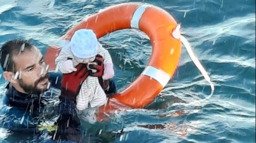 Crise humanitária em Ceuta: bispos pedem proteção dos migrantes