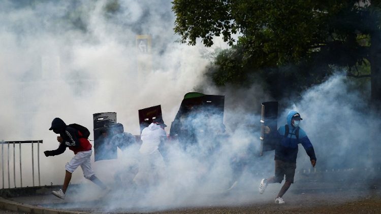 Straßenkämpfe im Zuge der Proteste