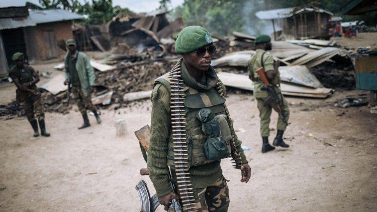 Forze armate congolesi in una zona presa d'assalto dal gruppo armato ADF - 18.02.2020 (AFP)