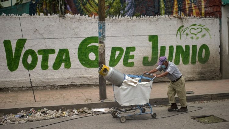 Affichage électoral dans les rues d'Ecatepec, État de Mexico, le 3 juin 2021. 
