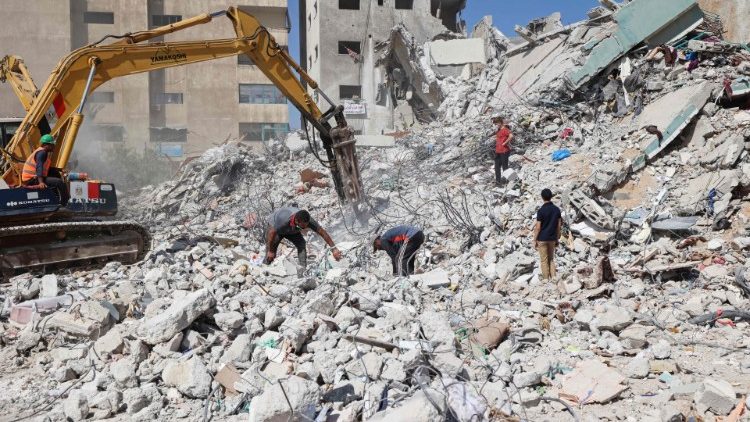 Reconstrucción en Gaza tras los bombardeos.