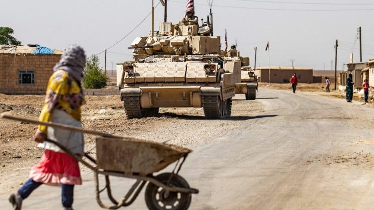 Mezzi militari americani nel nord della Siria
