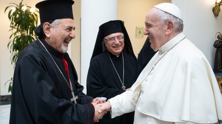 Papst Franziskus mit Patriarchen