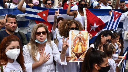 Francisco a los cubanos: "Recen a la Virgen de la Caridad del Cobre por la paz"
