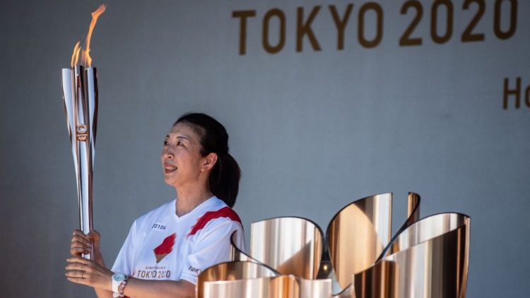 Олимпийският факел на Токио 2020 г.