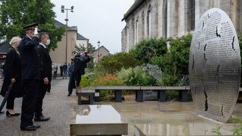 Frankreich: Katholischer Priester ermordet