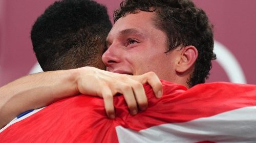 Filippo Tortu en los diálogos promovidos por Athletica Vaticana