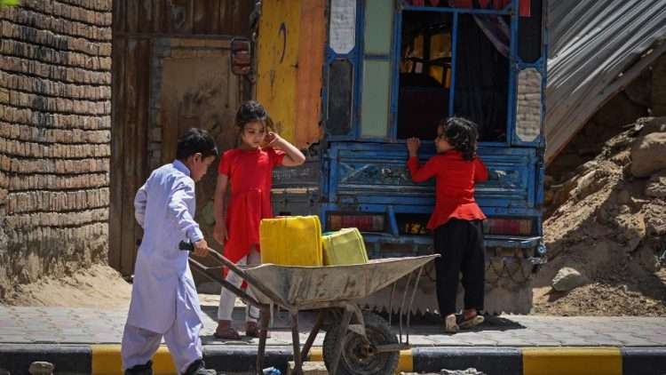 Katolickie zakonnice zostają w Kabulu: nie opuścimy potrzebujących dzieci