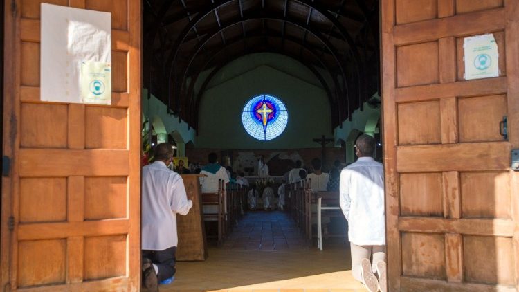 O Missal será adotado simultaneamente por todas as dioceses francófonas do mundo. 