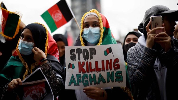 Protestai palaikant afganistaniečius