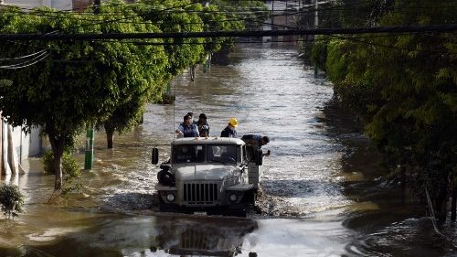 Papst gedenkt Überschwemmungsopfern in Mexiko