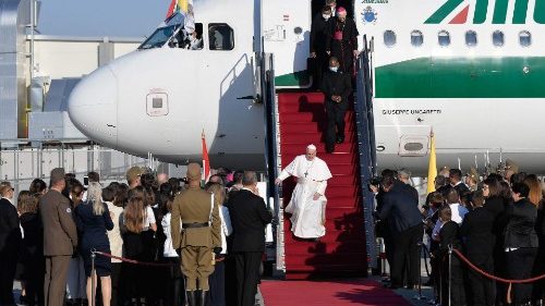 Inició la peregrinación a Hungría y Eslovaquia. El Papa ya está en Budapest