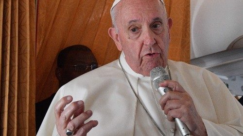El Papa: el aborto es homicidio, la Iglesia sea cercana y compasiva, no política