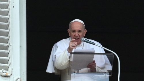 Angelus: Papst warnt vor Ausschluss von Mitgläubigen
