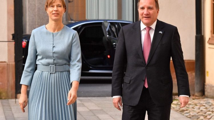 Rechts im Bild: Schwedens Ministerpräsident Stefan Löfven