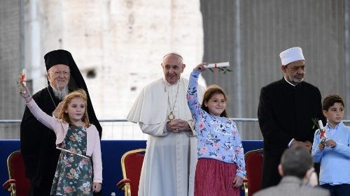 Papst und Merkel bei Friedenstreffen in Rom