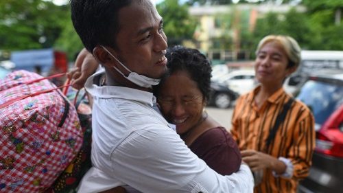 Myanmar: 5.600 politische Gefangene freigelassen