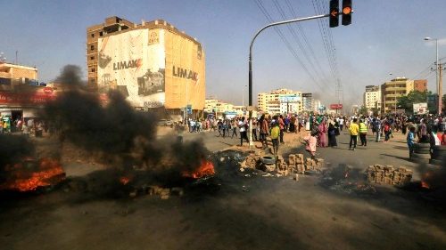 Golpe de Estado no Sudão: preso o primeiro-ministro