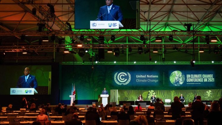 L'intervento del presidente del Congo, Tshisekedi, alla sessione  dedicata alla salvaguardia delle foreste. Nel Pase africano la seconda foresta pluviale più grande del pianeta 