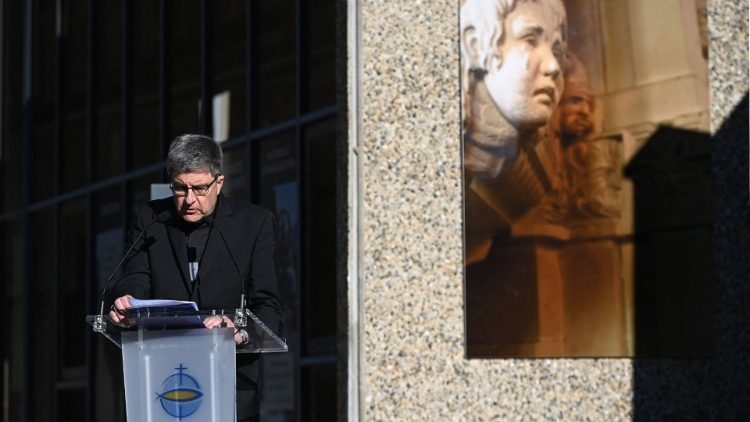 Francuscy biskupi w Lourdes: pokuta za nadużycia i pamięć o ofiarach