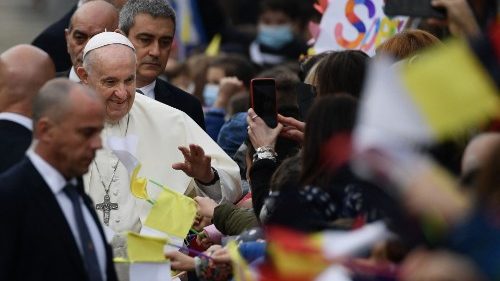 Påven ber med fattiga i Assisi: ”Må vi alltid dela med oss till dem i nöd”