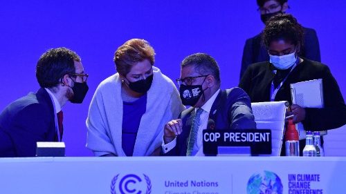 Cop26: rush finale delle trattative, bozza accordo allenta impegno sul carbone