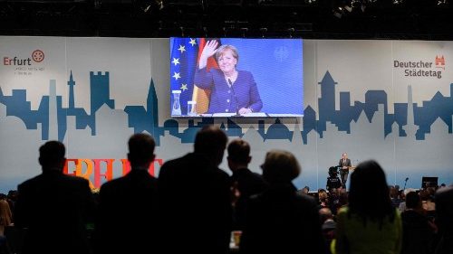 16 Jahre Kanzlerin: „Merkel weiß, dass der Mensch nicht letzte Instanz ist"