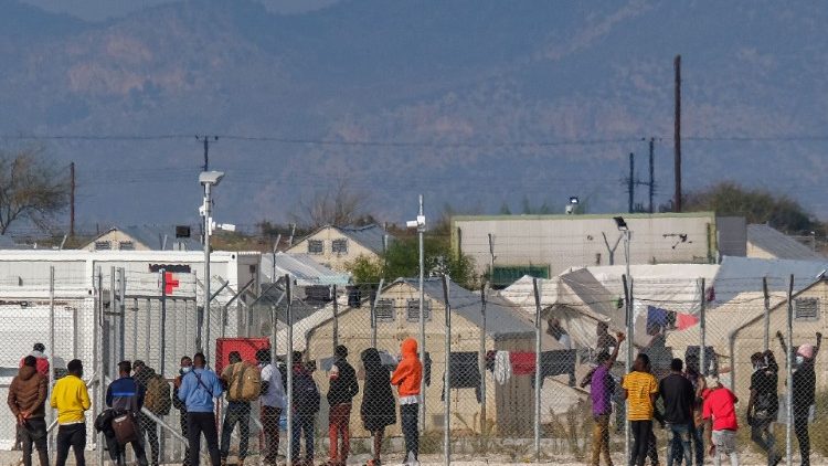 Migranten am Pournara-Aufnahmezentrum in Kokkinotrimithia, 20 Kilometer von Nikosia entfernt