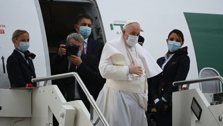 キプロスとギリシャ訪問へ出発する教皇フランシスコ　2021年12月2日　ローマ・フィウミチーノ国際空港