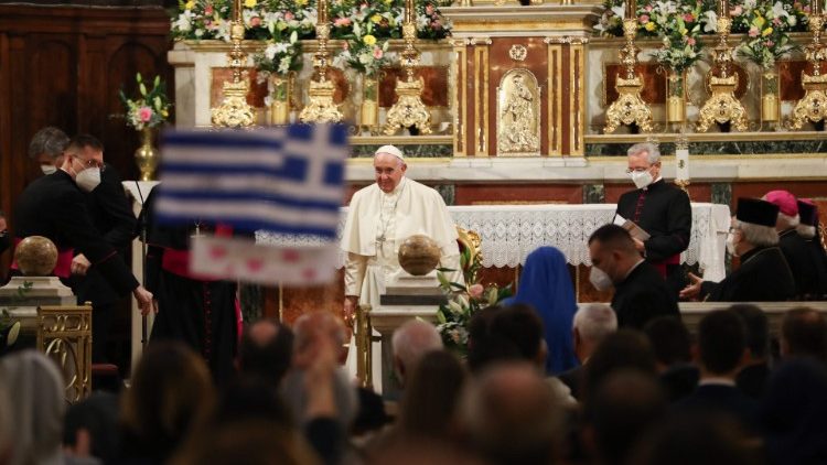 Encuentro del Papa con la comunidad católica de Grecia