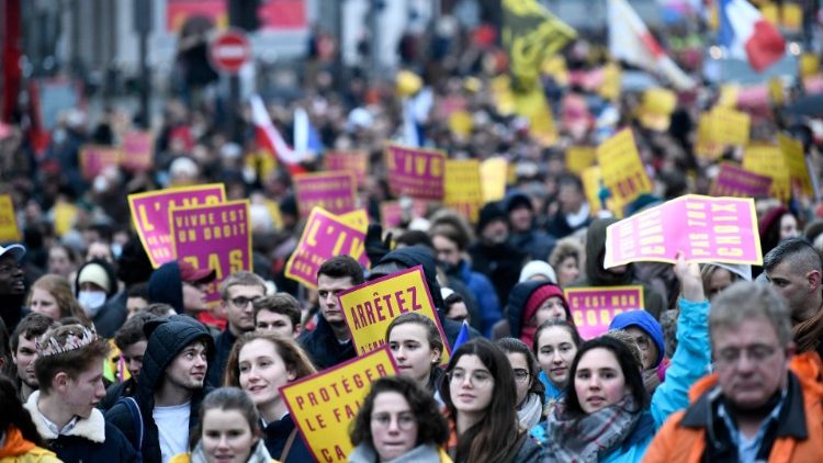 Paryż: młodzi zdominowali Marsz dla Życia