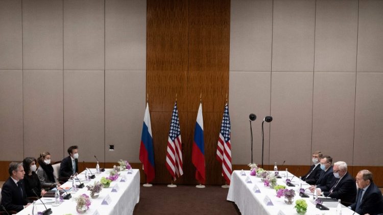 L‘incontro tra le delegazioni americana e russa a Ginevra