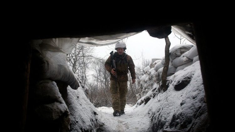 Ukrainischer Soldat an der Front 