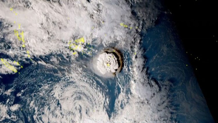 Izbruh vulkana v Tongi je bil viden celo iz vesolja