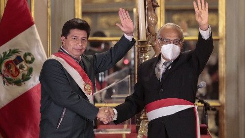 Perù, vescovi: urge la stabilità politica nel Paese