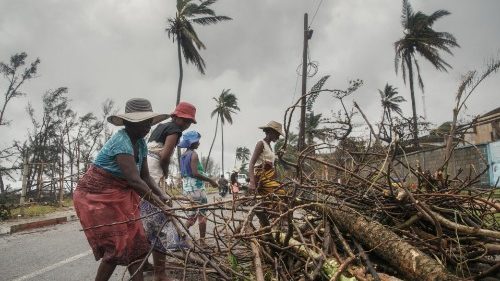 Dolore e preghiera del Papa per il Madagascar colpito dai cicloni 