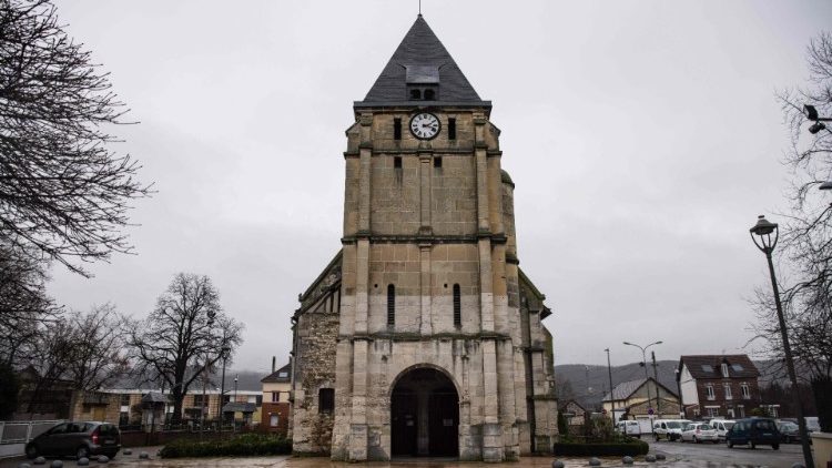 Cerkev v predmestju Rouena, v kateri se je zgodil grozljivi džihadistični napad