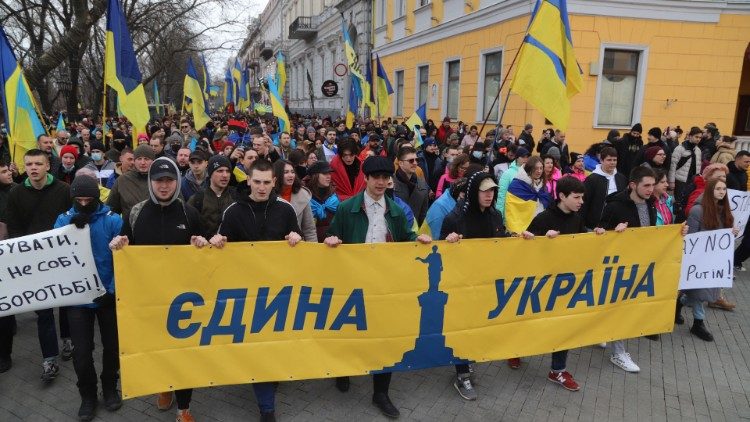 Manifestazione ad Odessa a favore di un Ucraina unita, contro la separazione delle due autoproclamate repubblice del Donbass