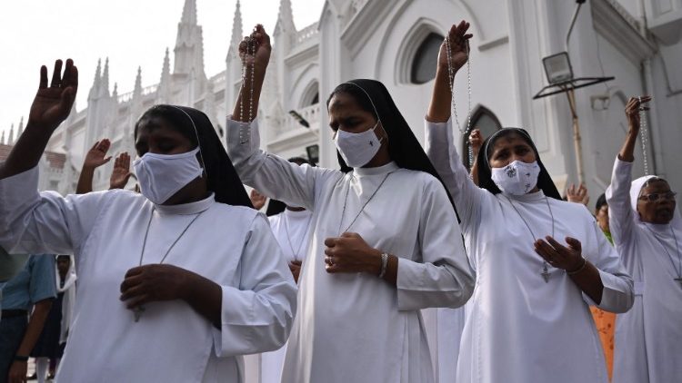 Os cristãos representam cerca de 2,3% da população da Índia.