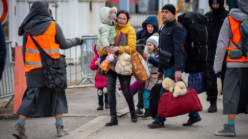 Cardeal Czerny na fronteira da Eslováquia com Ucrânia: lugar abençoado para refugiados